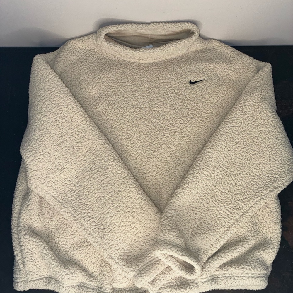 Nike Therma-Fit Deep Pile Fleece, Ivory color, Woman’s Sweater, Size M